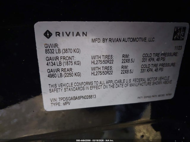 2023 RIVIAN R1S 7PDSGABA6PN028813 Photo 8