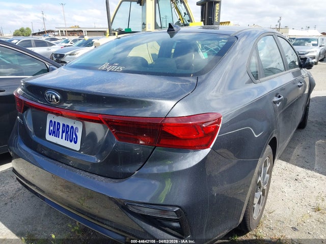 3KPF24AD8LE245640 KIA Forte Lxs