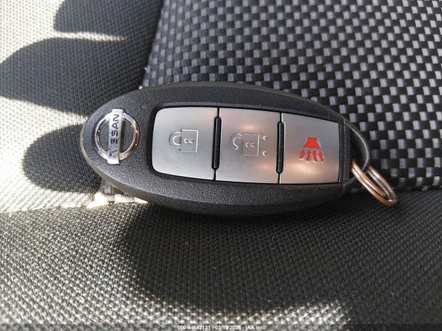Продажа на аукционе авто 2020 Nissan Pathfinder S 2wd, vin: 5N1DR2AN7LC607833, номер лота: 44642131