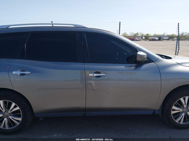 Продажа на аукционе авто 2020 Nissan Pathfinder S 2wd, vin: 5N1DR2AN7LC607833, номер лота: 44642131