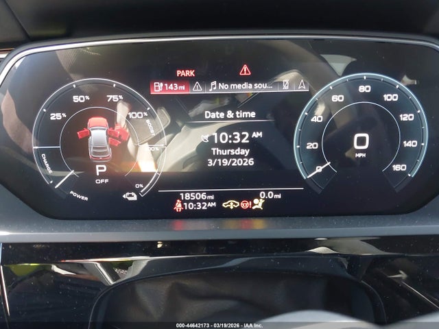 Продаж на аукціоні авто 2024 Audi Q8 E-tron S Line Premium Plus Quattro, vin: WA1CAAGE6RB010982, номер лоту: 44642173