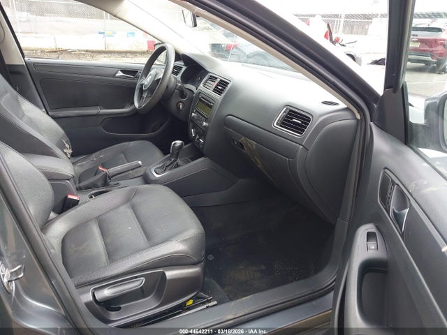 2011 Volkswagen Jetta 2.5l Se მანქანა იყიდება აუქციონზე, vin: 3VWDZ7AJ7BM340461, აუქციონის ნომერი: 44642211