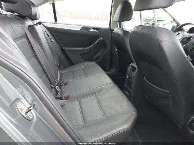 2011 Volkswagen Jetta 2.5l Se მანქანა იყიდება აუქციონზე, vin: 3VWDZ7AJ7BM340461, აუქციონის ნომერი: 44642211