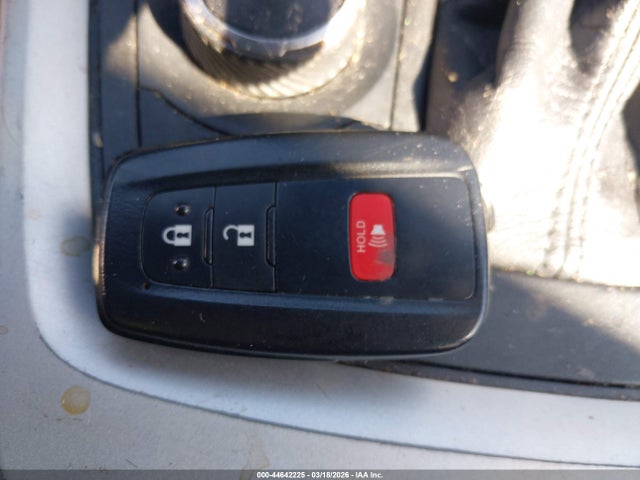 2021 TOYOTA RAV4 HYBRID 4T3RWRFV1MU013192 Photo 10