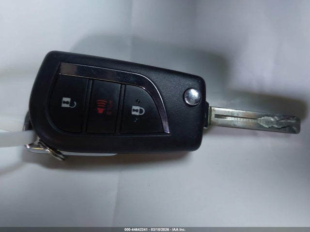 2019 TOYOTA RAV4 JTMK1RFV5KD040891 Photo 10