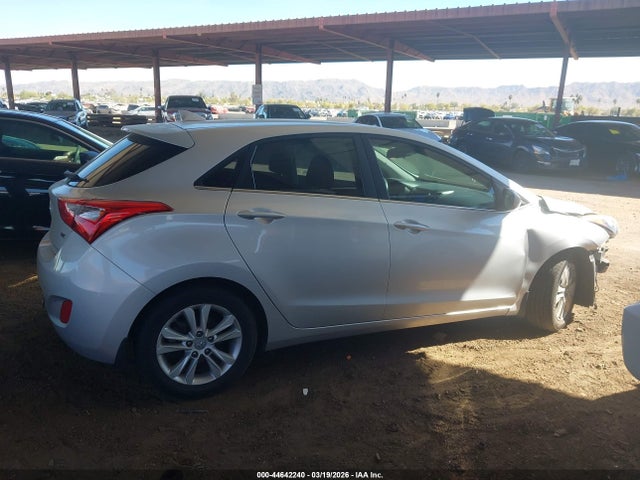 2013 Hyundai Elantra Gt მანქანა იყიდება აუქციონზე, vin: KMHD35LE9DU131127, აუქციონის ნომერი: 44642240