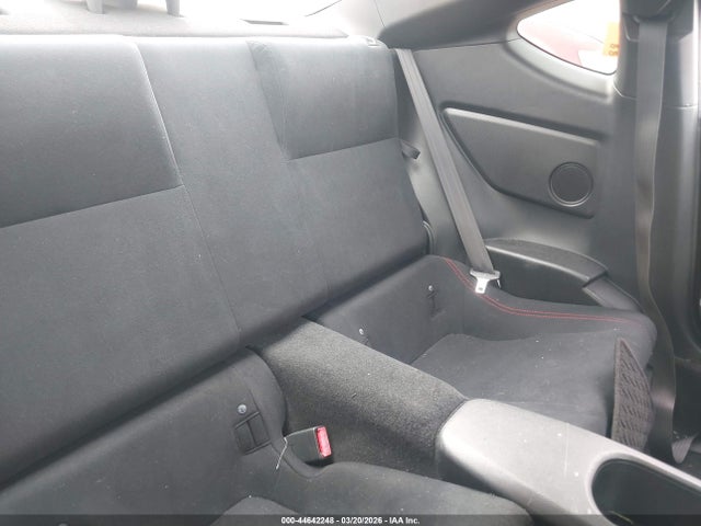 JF1ZNAA11E8703403 Scion FR-S