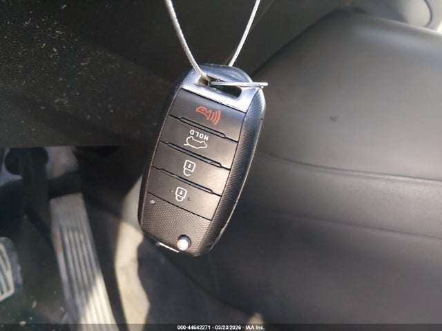 Aukcja sprzedaży 2017 Kia Soul +, vin: KNDJP3A52H7411947, numer aukcji: 44642271