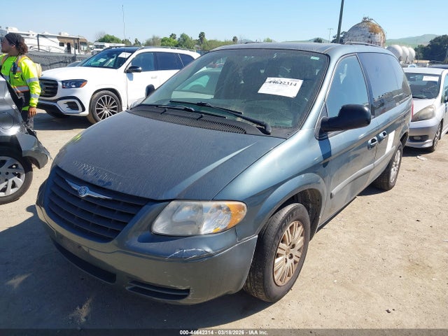 2006 Chrysler Town & Country მანქანა იყიდება აუქციონზე, vin: 1A4GP45R66B610050, აუქციონის ნომერი: 44642314