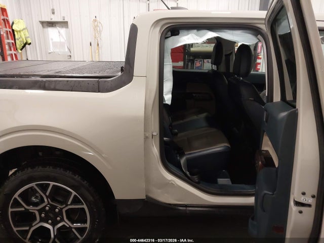 Ford Maverick Lariat 2025 3FTTW8S39SRB50872 Image 8