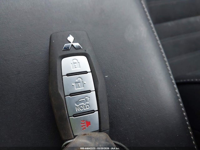 2025 MITSUBISHI OUTLANDER JA4J4VA87SZ045777 Photo 10