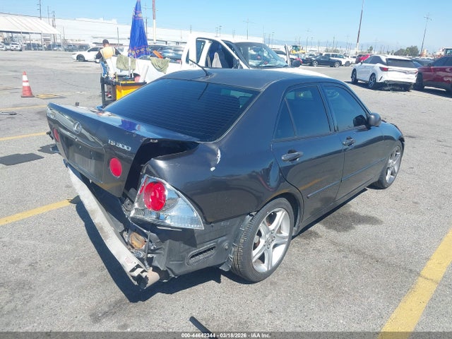 Продаж на аукціоні авто 2002 Lexus Is 300, vin: JTHBD192020037980, номер лоту: 44642344