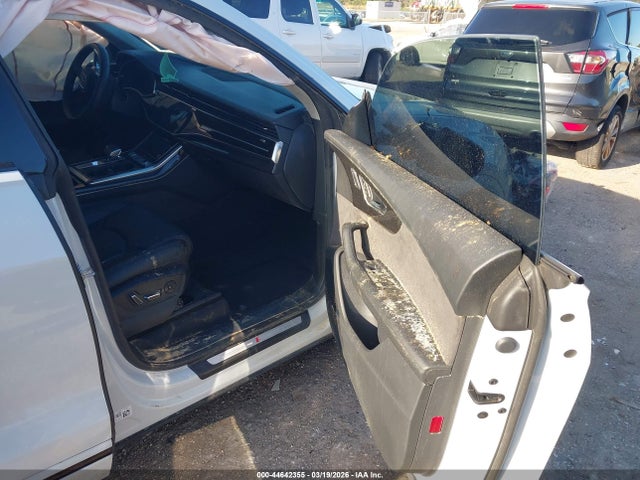 Продаж на аукціоні авто 2020 Audi Q8 Prestige 55 Tfsi Quattro Tiptronic, vin: WA1FVAF12LD003524, номер лоту: 44642355