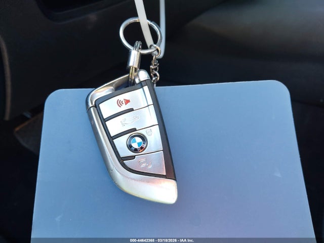 2019 BMW 530E WBAJA9C56KB388983 Photo 10