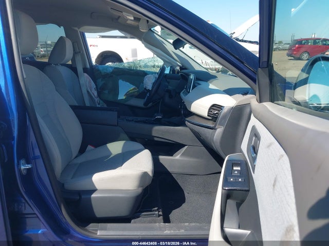 5N1AT3BB8MC771804 Nissan Rogue Sv Intelligent Awd