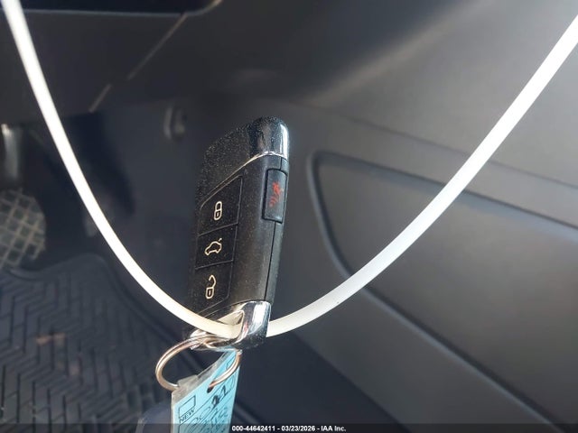 44642411 :رقم المزاد ، 1V2DC2CA5NC202524 vin ، 2022 Volkswagen Atlas Cross Sport 2.0t Se مزاد بيع