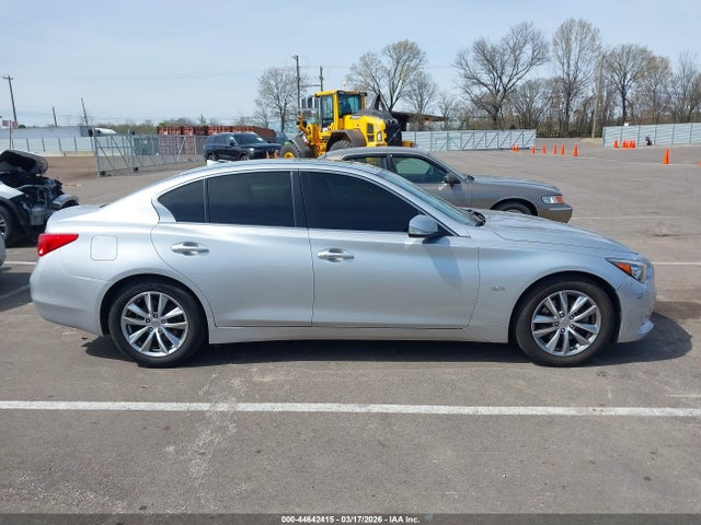 2017 Infiniti Q50 3.0t Premium მანქანა იყიდება აუქციონზე, vin: JN1EV7AP1HM733936, აუქციონის ნომერი: 44642415