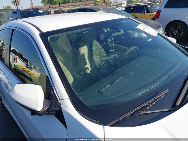Продажа на аукционе авто 2016 Honda Civic Lx, vin: 19XFC2F52GE201853, номер лота: 44642418