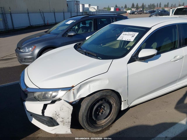 Продажа на аукционе авто 2016 Honda Civic Lx, vin: 19XFC2F52GE201853, номер лота: 44642418