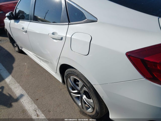 Продажа на аукционе авто 2016 Honda Civic Lx, vin: 19XFC2F52GE201853, номер лота: 44642418