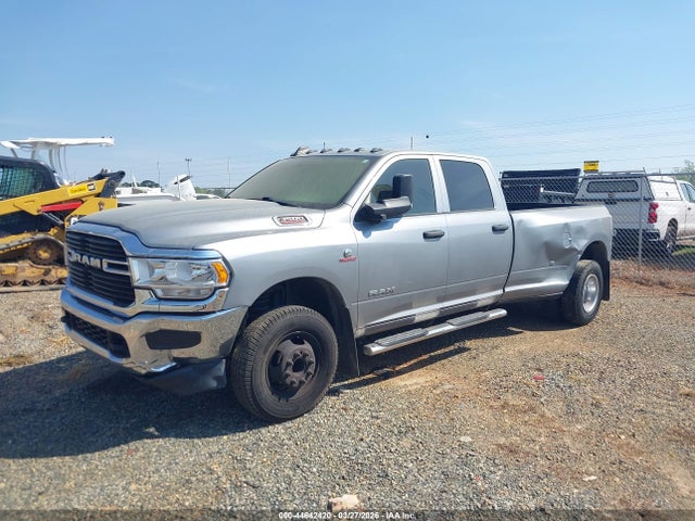 44642420 :رقم المزاد ، 3C63RRGL6MG549671 vin ، 2021 Ram 3500 Tradesman  4x4 8' Box مزاد بيع