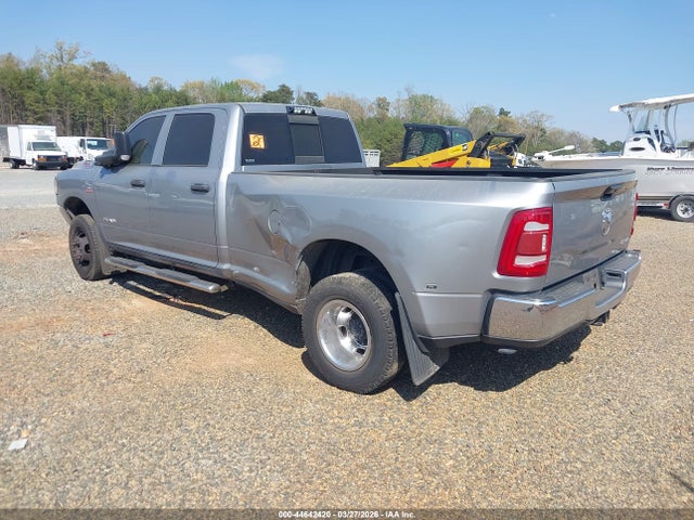 44642420 :رقم المزاد ، 3C63RRGL6MG549671 vin ، 2021 Ram 3500 Tradesman  4x4 8' Box مزاد بيع