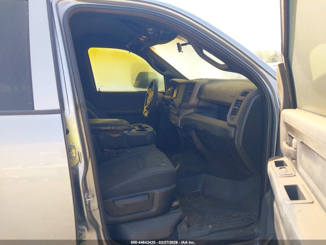 44642420 :رقم المزاد ، 3C63RRGL6MG549671 vin ، 2021 Ram 3500 Tradesman  4x4 8' Box مزاد بيع