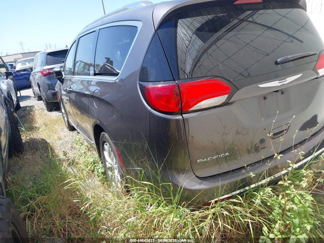 2C4RC1BG0JR290391 Chrysler Pacifica Touring L