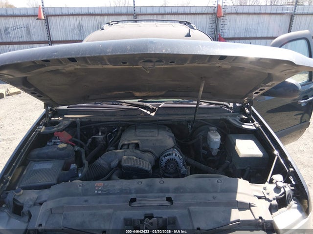 44642433 :رقم المزاد ، 1GNSKBE08DR209454 vin ، 2013 Chevrolet Tahoe Lt مزاد بيع