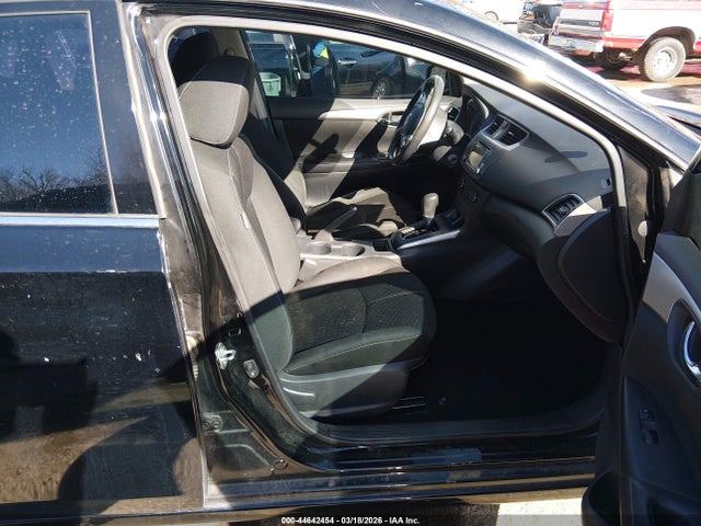 2018 NISSAN SENTRA 3N1AB7AP7JY246508 Photo 4