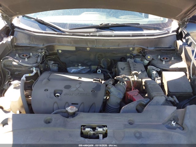 JA4AP3AU6KU017328 Mitsubishi Outlander Sport 2.0 Es