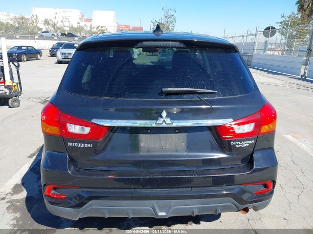 JA4AP3AU6KU017328 Mitsubishi Outlander Sport 2.0 Es