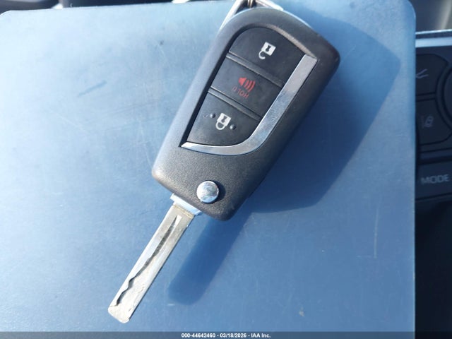 Toyota RAV4 LE 2019 JTMK1RFV3KD017335 Image 11