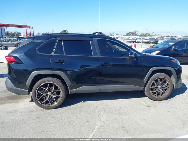 Toyota RAV4 LE 2019 JTMK1RFV3KD017335 Image 13