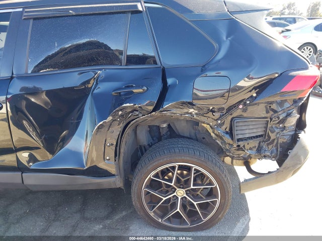Toyota RAV4 LE 2019 JTMK1RFV3KD017335 Image 6
