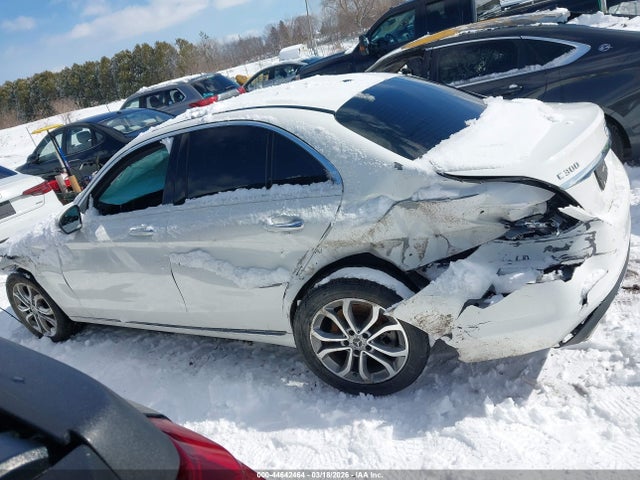 Aukcja sprzedaży 2018 Mercedes-benz C 300 4matic, vin: 55SWF4KB1JU249486, numer aukcji: 44642464