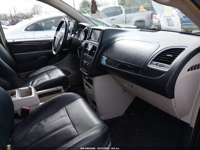 44642486 :رقم المزاد ، 2C4RC1BG9GR299860 vin ، 2016 Chrysler Town & Country Touring مزاد بيع