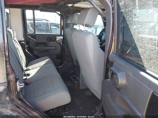 44642534 :رقم المزاد ، 1J4GA59147L121413 vin ، 2007 Jeep Wrangler Unlimited Sahara مزاد بيع