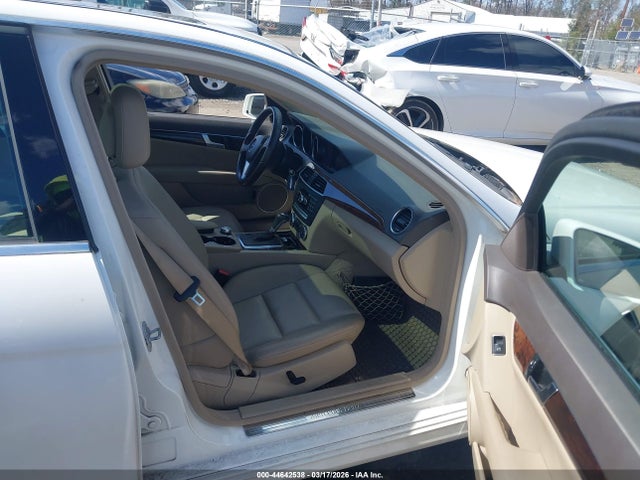WDDGF8AB9EA928392 Mercedes-Benz C 300 Sport 4matic