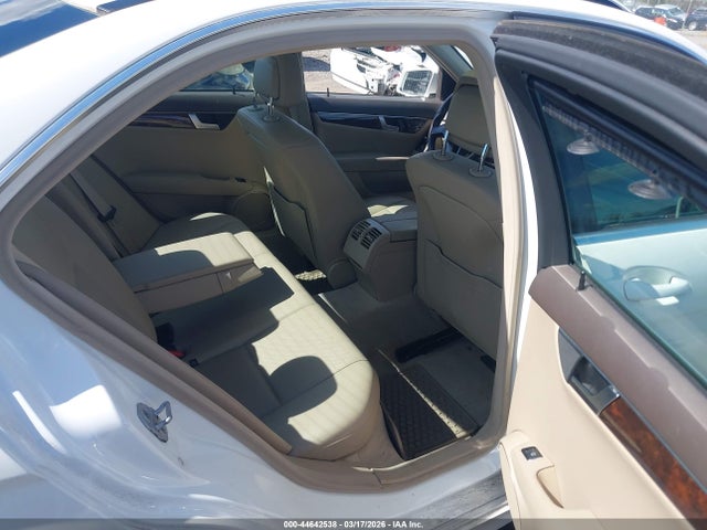 WDDGF8AB9EA928392 Mercedes-Benz C 300 Sport 4matic
