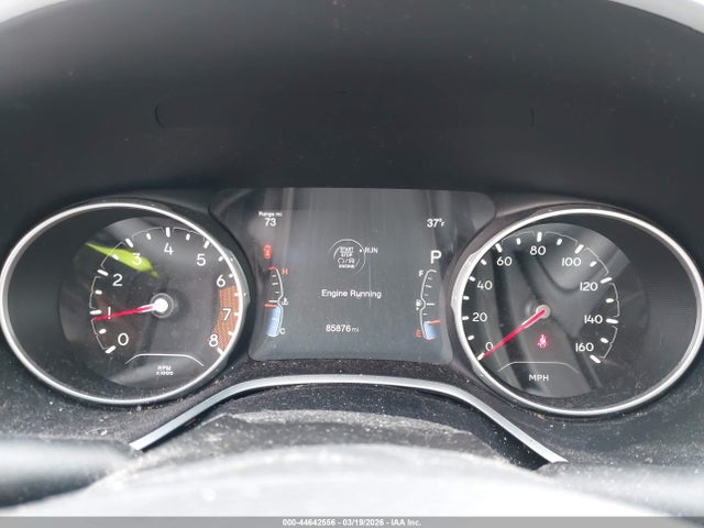 44642556 :رقم المزاد ، 3C4NJDBBXHT650963 vin ، 2017 Jeep New Compass Latitude 4x4 مزاد بيع