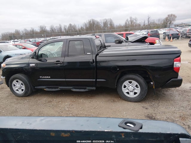 Auction sale of the 2021 Toyota Tundra Sr5, vin: 5TFRY5F19MX291138, lot number: 44642560