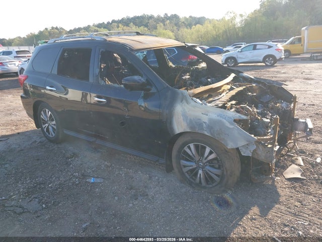 44642593 :رقم المزاد ، 5N1DR2MNXJC673852 vin ، 2018 Nissan Pathfinder Sl مزاد بيع