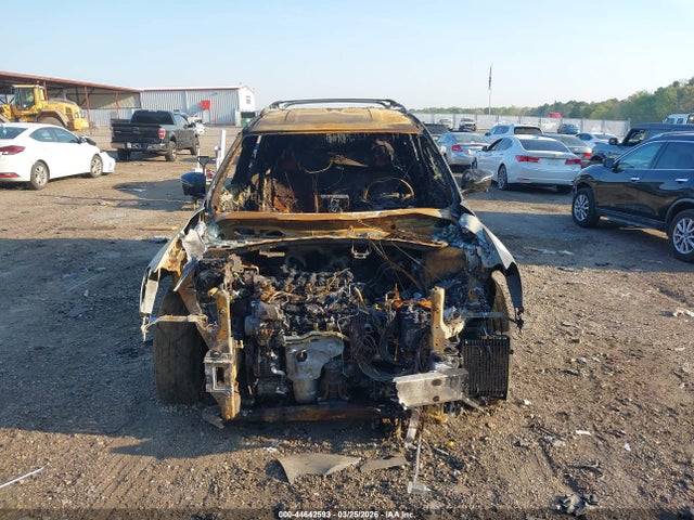 44642593 :رقم المزاد ، 5N1DR2MNXJC673852 vin ، 2018 Nissan Pathfinder Sl مزاد بيع