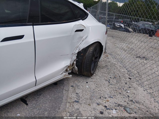Продажа на аукционе авто 2021 Tesla Model S Plaid Tri Motor All-wheel Drive, vin: 5YJSA1E62MF436350, номер лота: 44642595