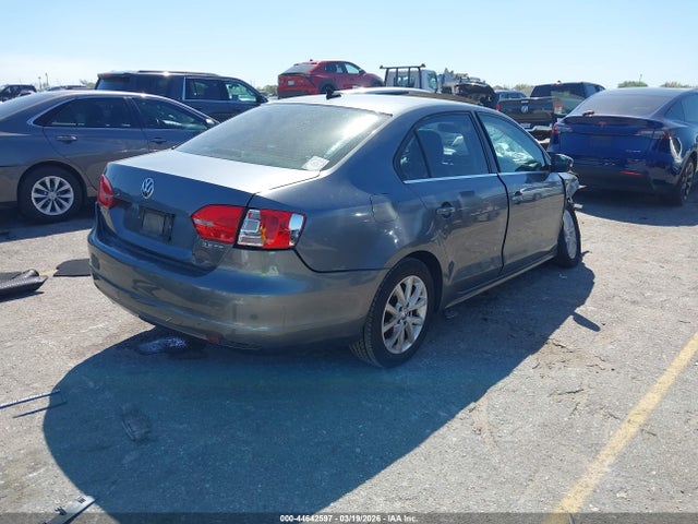44642597 :رقم المزاد ، 3VWDX7AJXDM361085 vin ، 2013 Volkswagen Jetta Se مزاد بيع