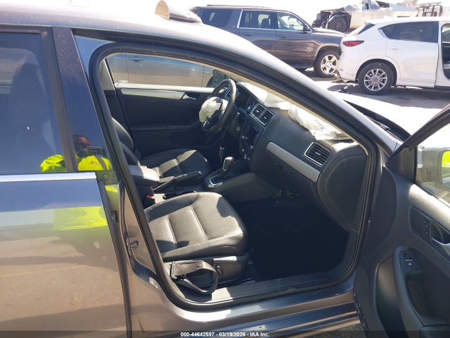 44642597 :رقم المزاد ، 3VWDX7AJXDM361085 vin ، 2013 Volkswagen Jetta Se مزاد بيع