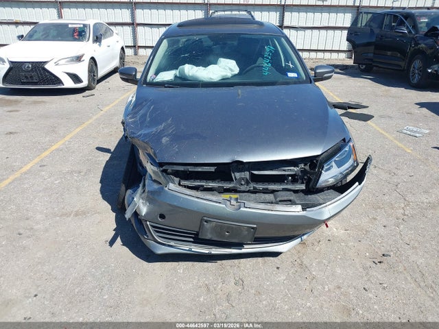44642597 :رقم المزاد ، 3VWDX7AJXDM361085 vin ، 2013 Volkswagen Jetta Se مزاد بيع