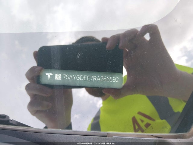 2024 TESLA MODEL Y 7SAYGDEE7RA266592 Photo 8