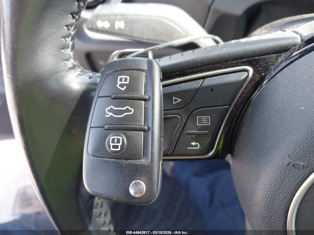 2017 AUDI A3 WAUAUGFF3H1035972 Photo 10